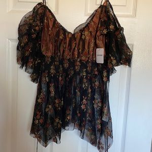 Pretty floral Free People top NWT